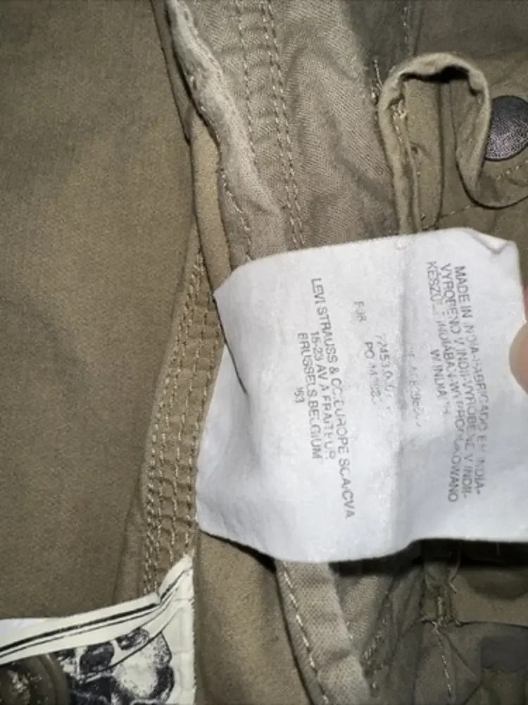 HTF Levi’s Commuter Jacket Hidden Pockets Nylon‎ Hood Khaki (see Measurements)